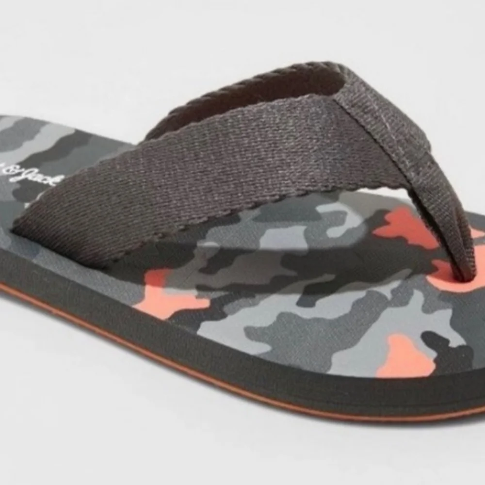 Cat & Jack Dark Orange and Gray Camo Flip Flop Sandals
